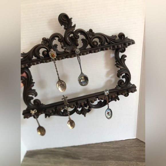 1971 Syroco Decorative Spoon Rack - Picture 14 of 15